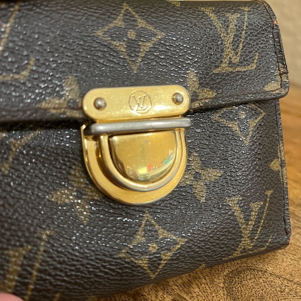 Louis Vuitton Monogram Wallet - Picture 7 of 15